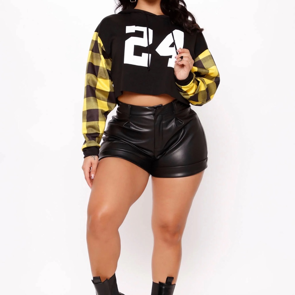 NWT Cropped “24” Plaid Hoodie